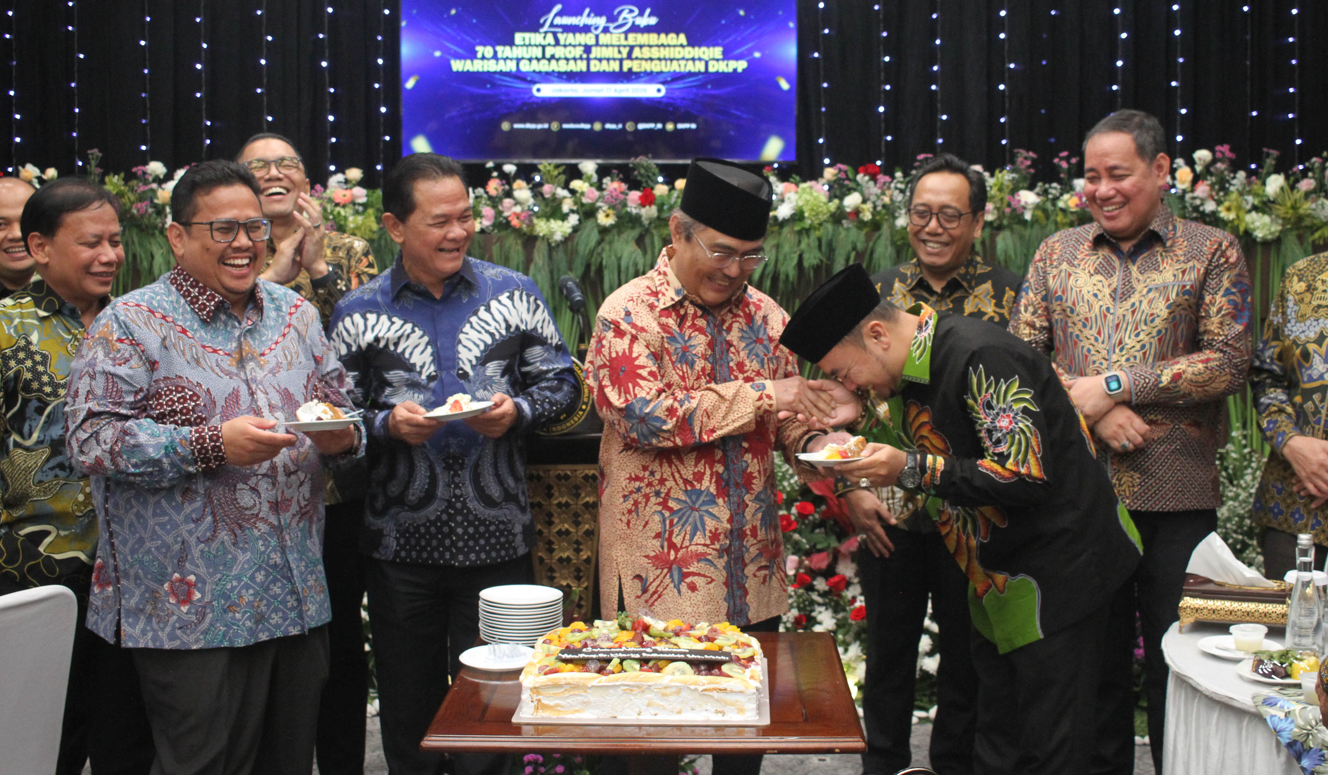 Peluncuran buku Jimly Asshiddiqie. (Agus Priatna/SinPo.id)