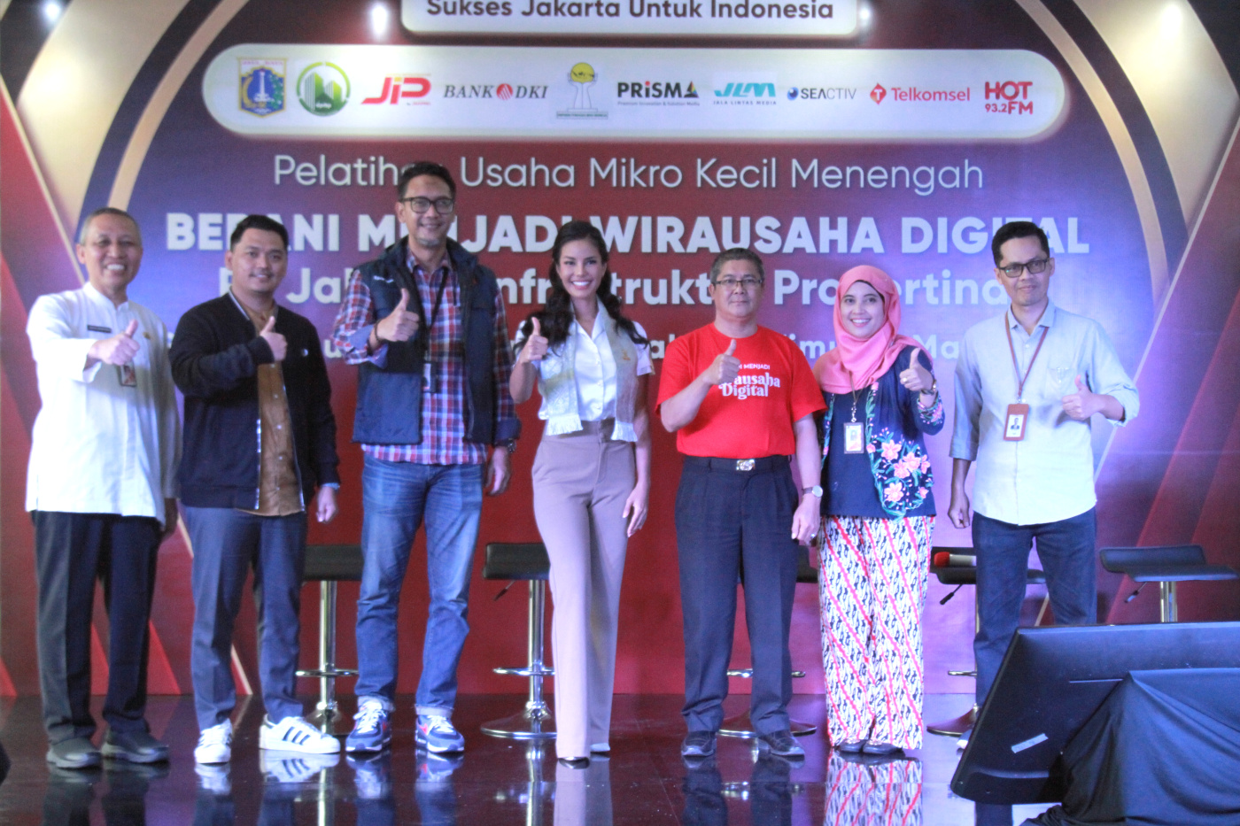 Jakarta Infrastruktur Propertindo gelar pelatihan kewirausahaan berbasis digital di rumah susun pinus elok tower C Cakung (Ashar/SinPo.id)