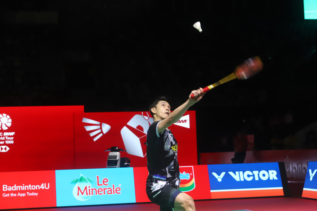 Pebulutangkis Jonathan Christie berhasil lolos masuk ke babak semifinal Indonesia Open (Ashar/SinPo.id)