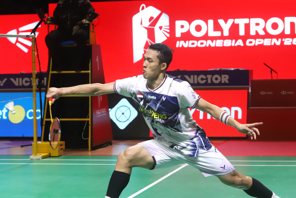 Jonathan Christie melaju ke babak final usai mengalahkan Panitchaphon Teeraratsakul di babak semifinal (Ashar/SinPo.id)