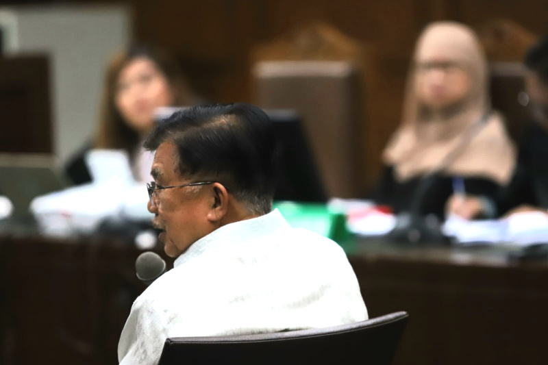 Jusuf Kalla menjadi saksi meringankan Sidang Karen Agustiawan di PN Tipikor (Ashar/SinPo.id)