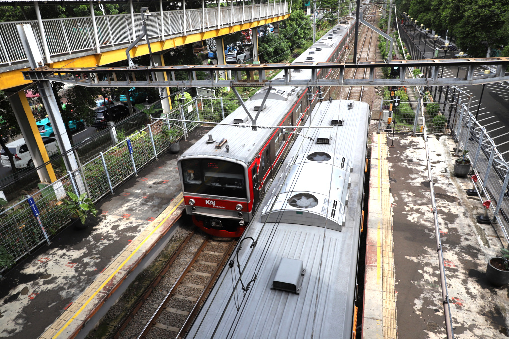 KAI Commuter Line telah mencatat 74 laporan kasus pelecehan seksual yang terjadi di area stasiun dan KRL sejak tahun 2025 hingga kuartal pertama 2026 (Ashar/SinPo.id)