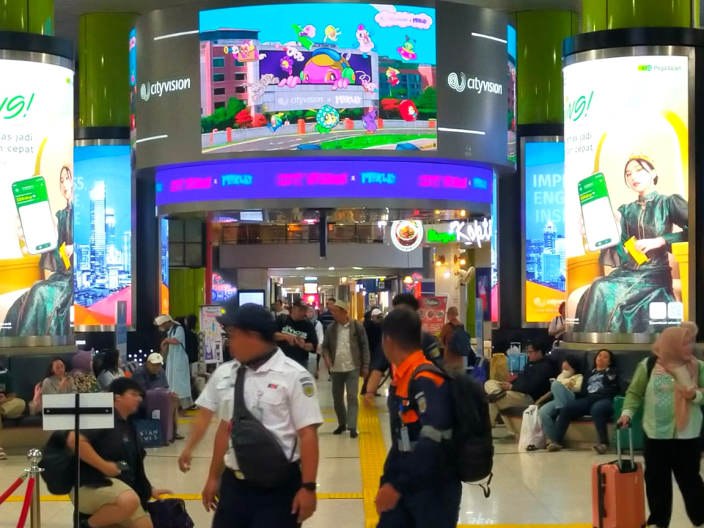 KAI Daop 1 siapkan 1.732 tiket untuk perjalanan liburan Natal dan Tahun Baru (Ashar/SinPo.id)