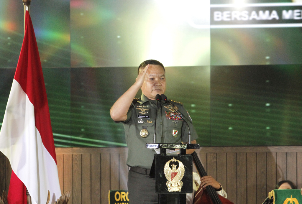 KASAD Dudung Abdurrahman menggelar malam puncak KASAD Award 2023 untuk apresiasi insan Media yang telah ikut berperan merawat kebangsaan (Ashar/SinPo.id)