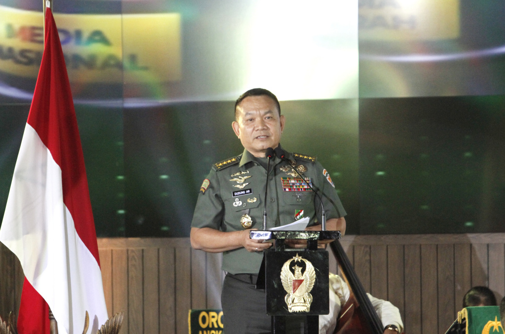 KASAD Dudung Abdurrahman menggelar malam puncak KASAD Award 2023 untuk apresiasi insan Media yang telah ikut berperan merawat kebangsaan (Ashar/SinPo.id)