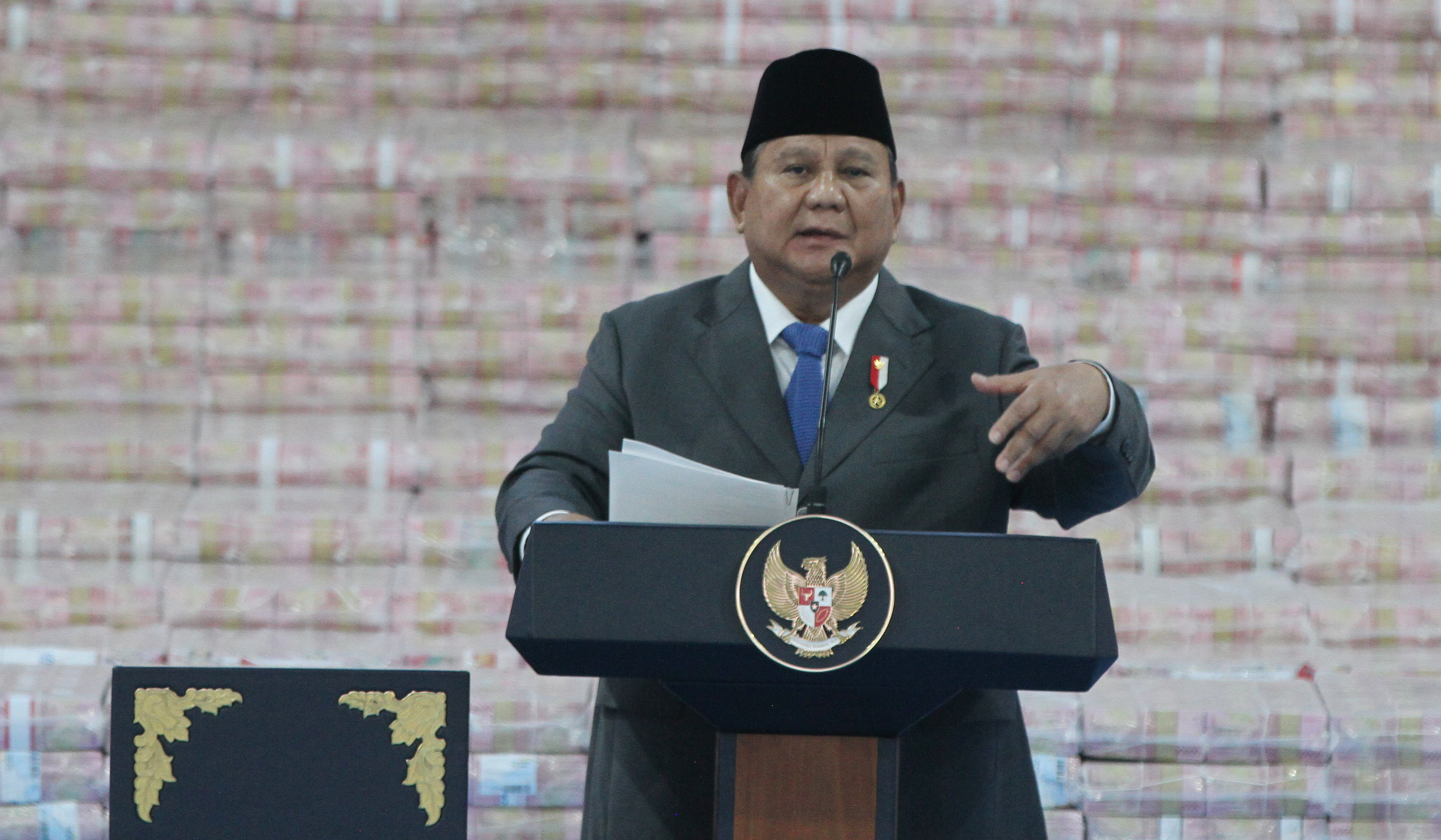 Prabowo saksikan penyerahan denda Rp11,42 Triliun dari PKH. (Agus Priatna/SinPo.id)