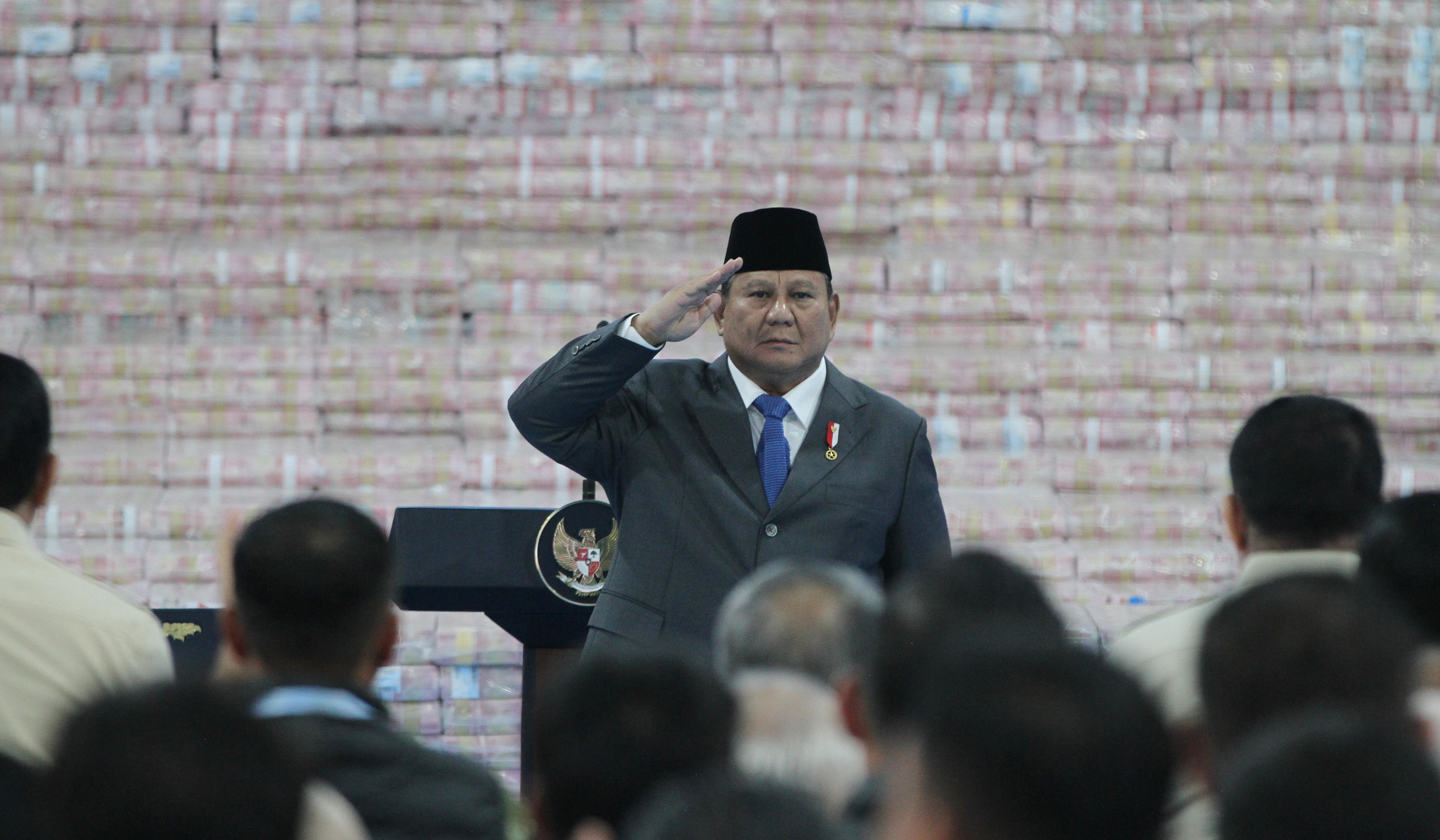 Prabowo saksikan penyerahan denda Rp11,42 Triliun dari PKH. (Agus Priatna/SinPo.id)