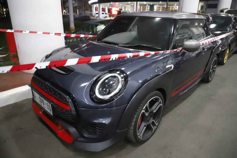 Kejagung kembali menyita 3 mobil mewah terkait kasus CPO (Ashar/SinPo.id)