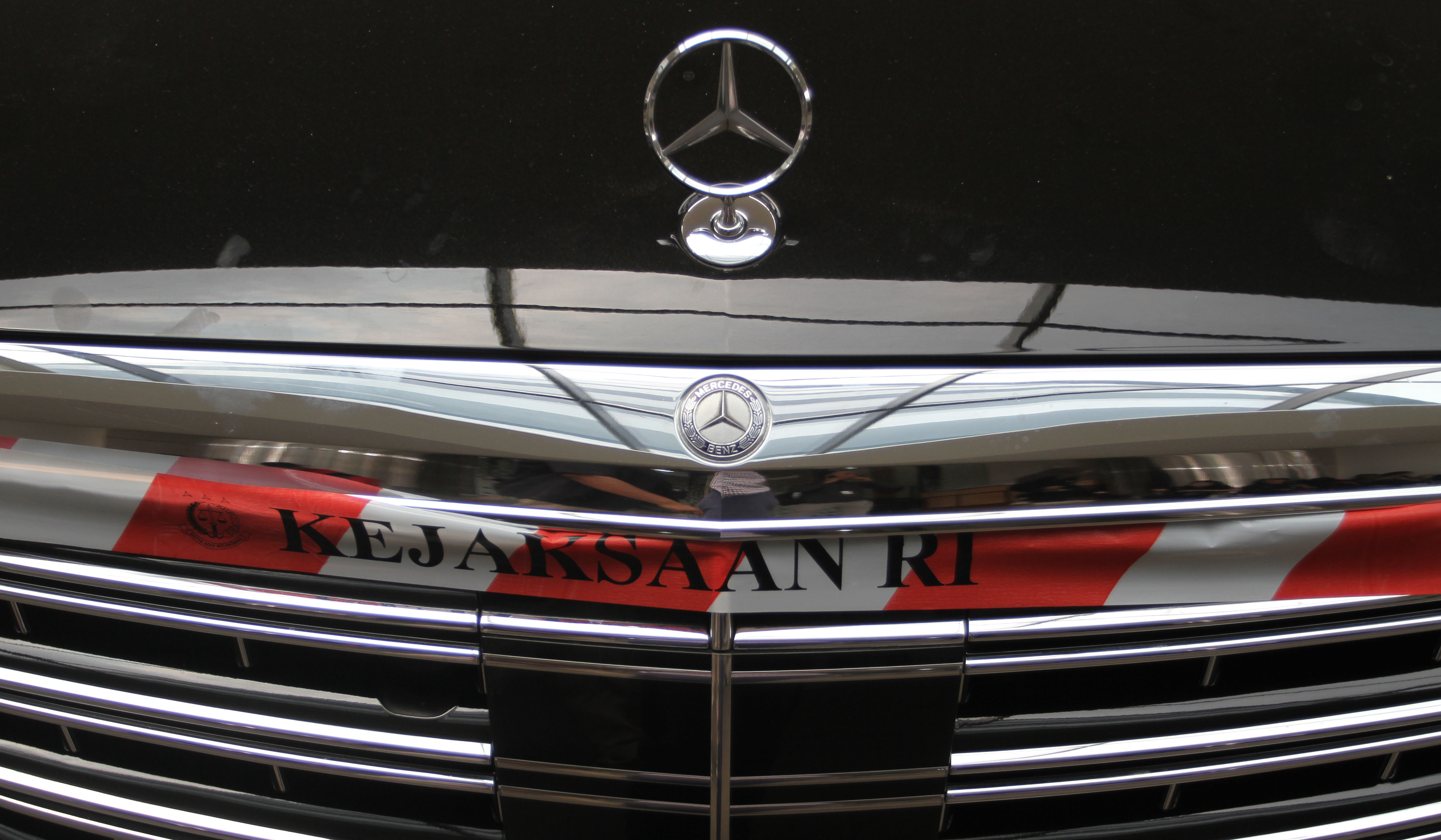 Mobil mewah Riza Chalid. (Agus Priatna/SinPo.id)