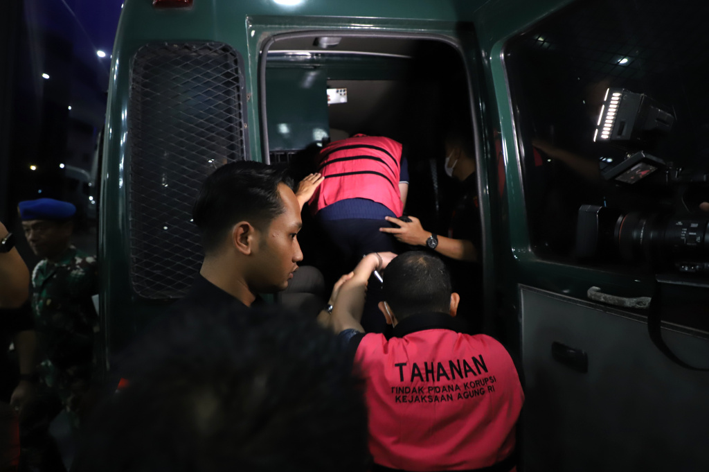 Kejagung tetapkan 11 tersangka kasus dugaan CPO yang merugikan negara Rp.14 Triliun (Ashar/SinPo.id)