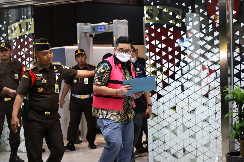 Kejagung tetapkan 11 tersangka kasus dugaan CPO yang merugikan negara Rp.14 Triliun (Ashar/SinPo.id)