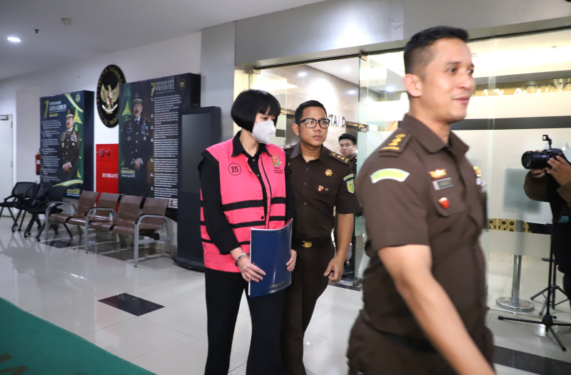 Kejagung tetapkan 3 tersangka baru terkait kasus suap tambang timah dan import gula  (Ashar/SinPo.id)