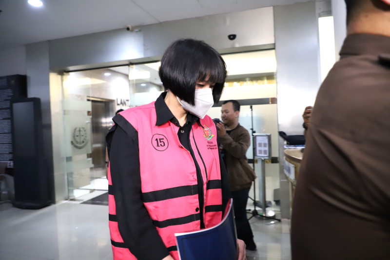 Kejagung tetapkan 3 tersangka baru terkait kasus suap tambang timah dan import gula  (Ashar/SinPo.id)