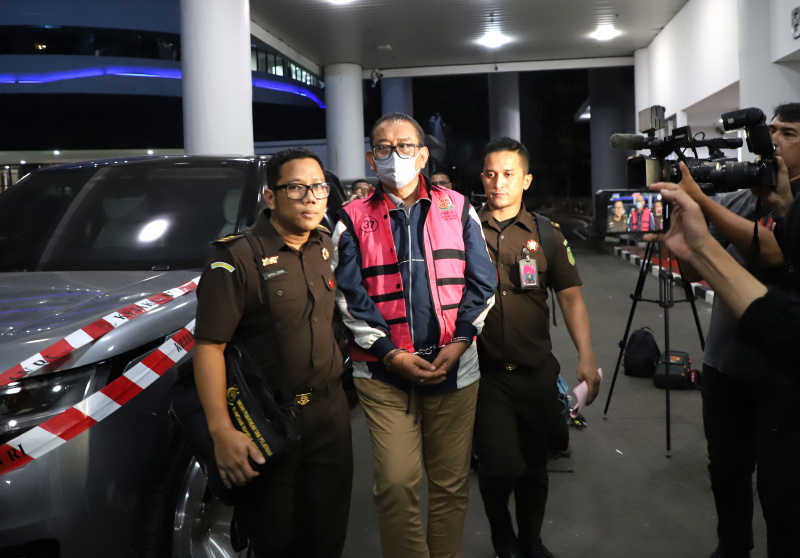 Kejagung tetapkan 3 tersangka baru terkait kasus suap tambang timah dan import gula  (Ashar/SinPo.id)