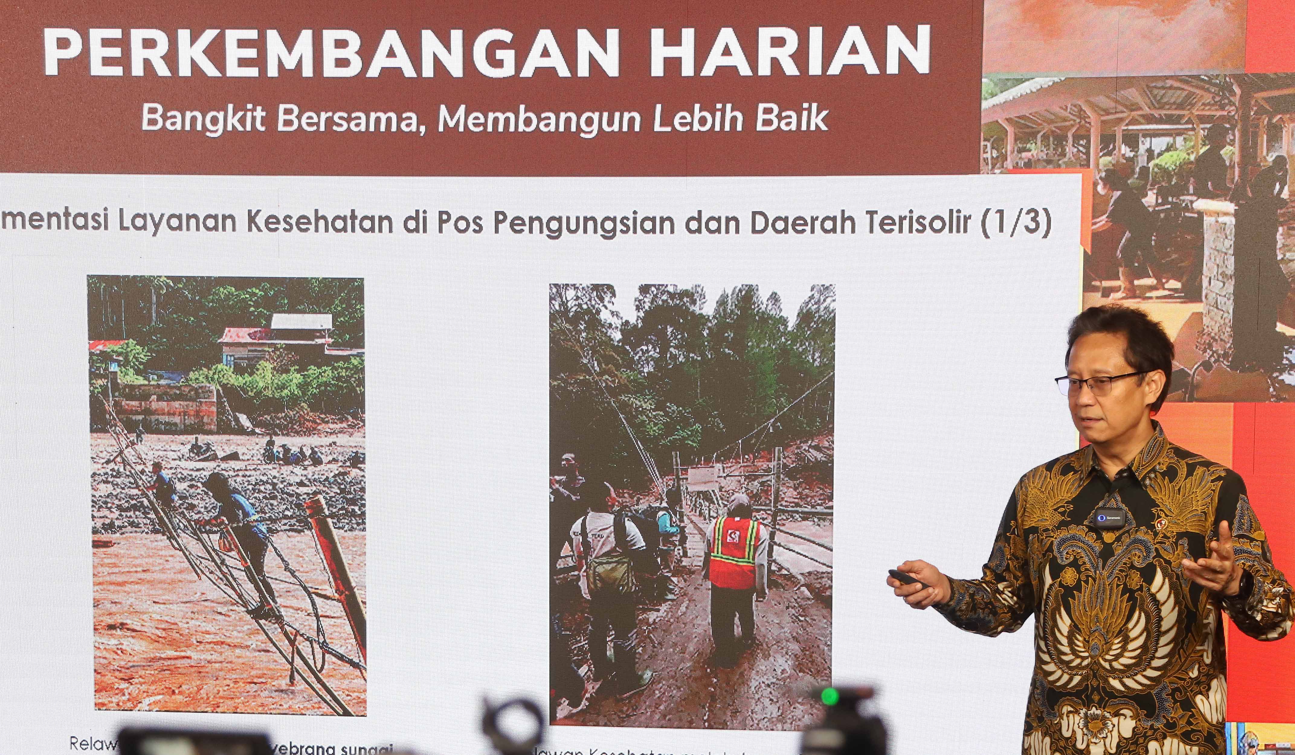 Menkes Budi Gunadi Sadikin, berbicara saat konferensi pers. (Agus Priatna/SinPo.id)