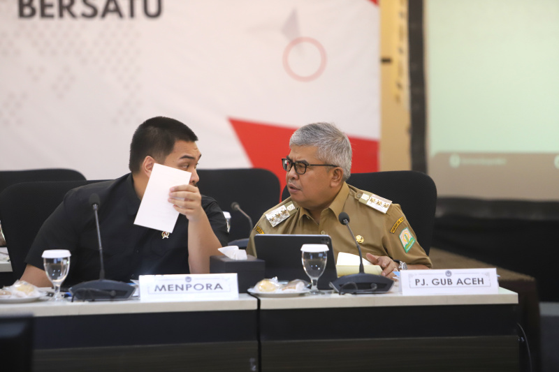 Menko PMK Muhadjir memimpin Rakor Tingkat Menteri dengan Mendagri Tito Karnavian dan Menpora Dito Arietedjo bahas persiapan PON Aceh dan Sumatera Utara (Ashar/SinPo.id)