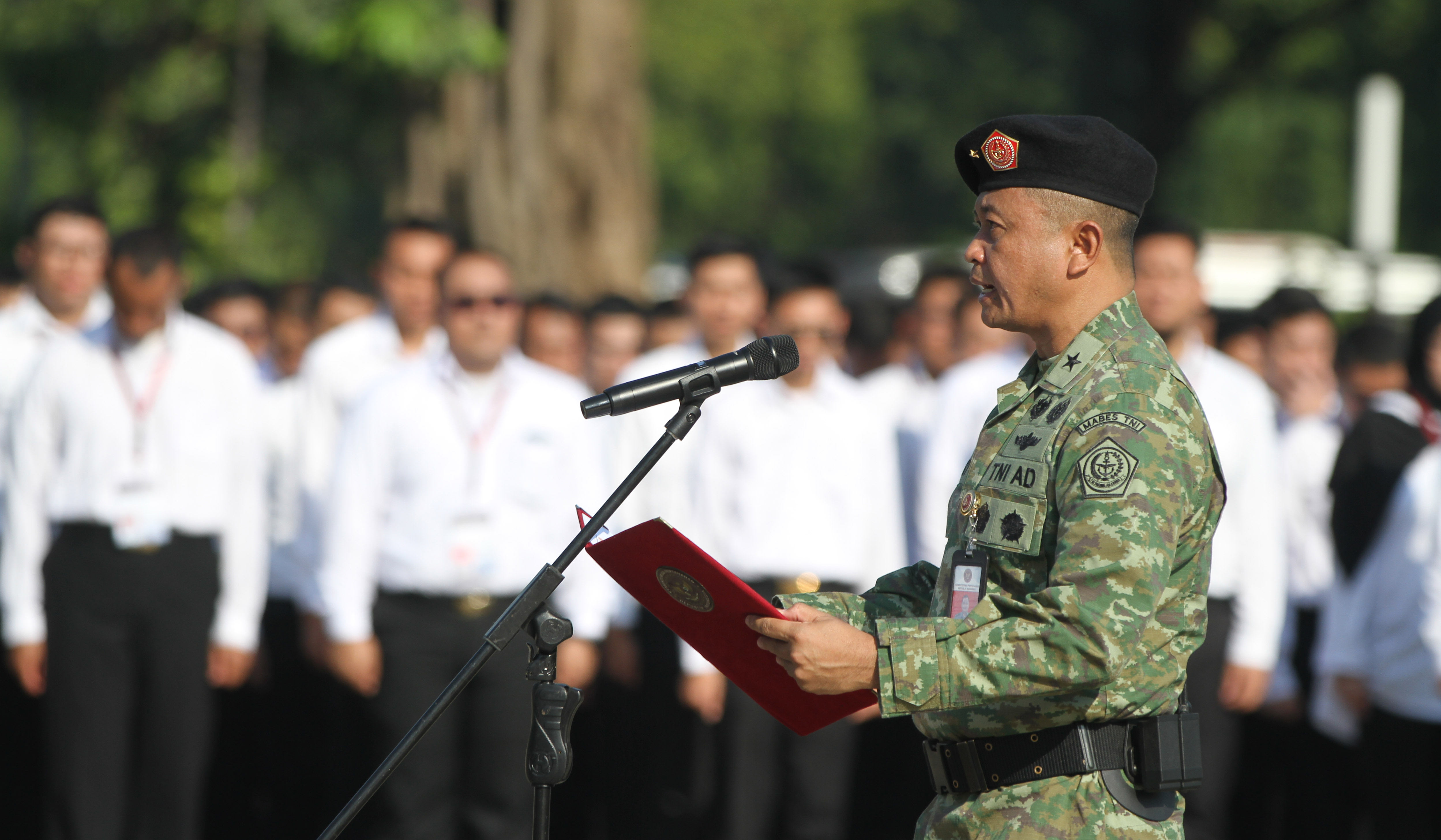 Pelepasan 2 ribu ASN untuk jalani pendidikan Komcad. (Agus Priatna/SinPo.id)