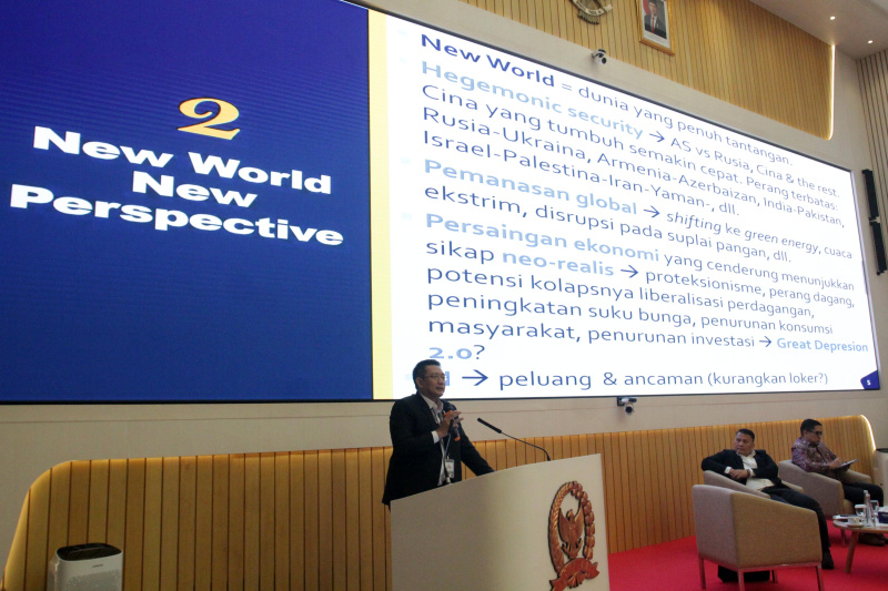 Ketua BKSAP DPR Mardani Ali Sera meluncurkan buku