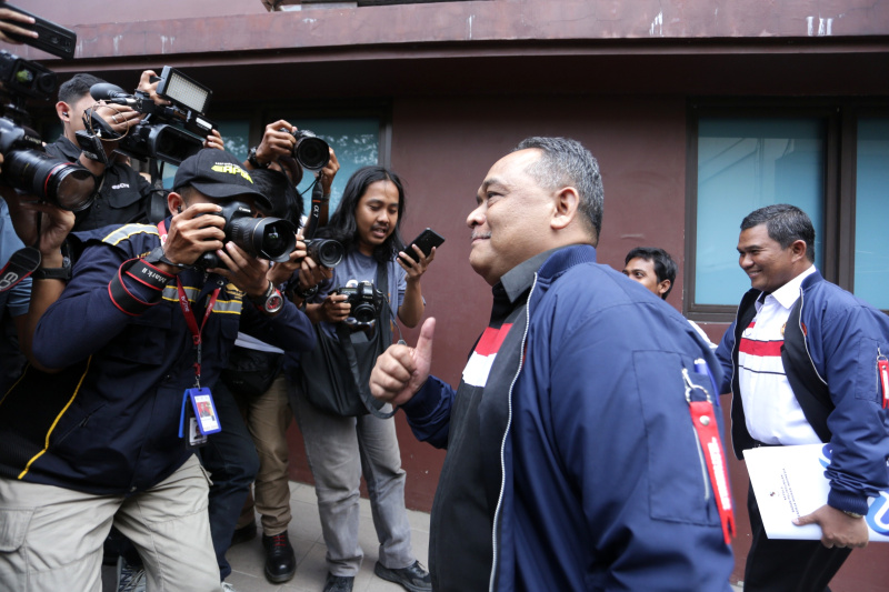 Ketua BP2MI Benny Rhamdani penuhi panggilan Bareskrim klarifikasi terkait inisial T (Ashar/SinPo.id)