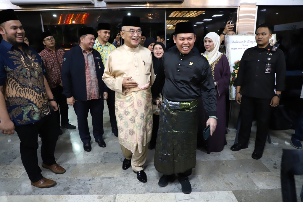 Ketua DPD RI Sultan Bachtiar Najamudin resmi Buka Konvensyen DMDI ke-23 (Ashar/SinPo.id)