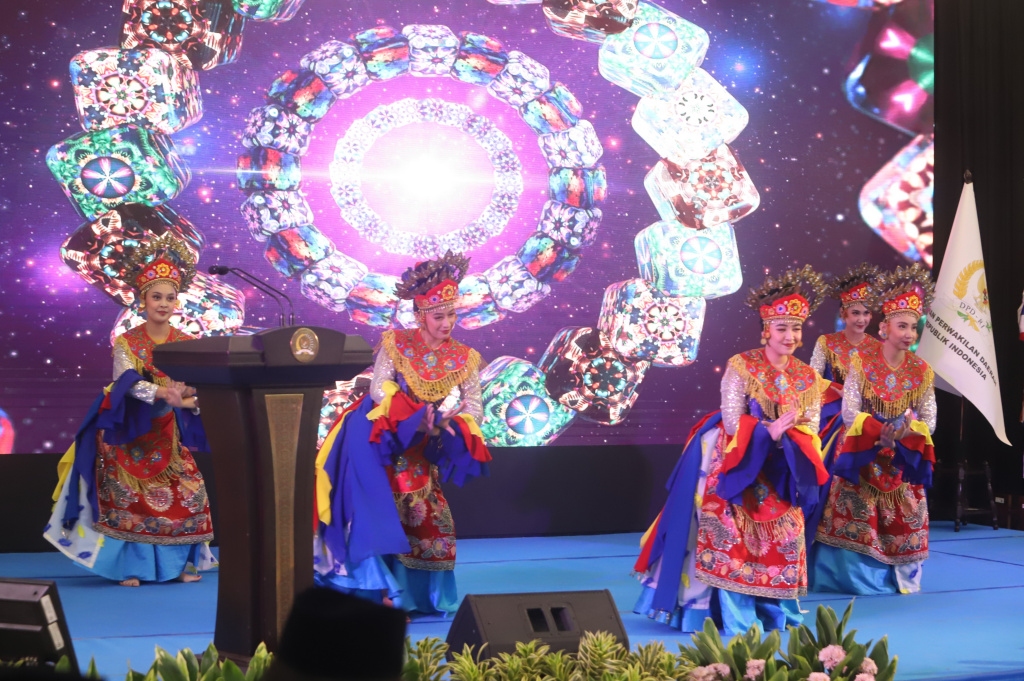 Ketua DPD RI Sultan Bachtiar Najamudin resmi Buka Konvensyen DMDI ke-23 (Ashar/SinPo.id)