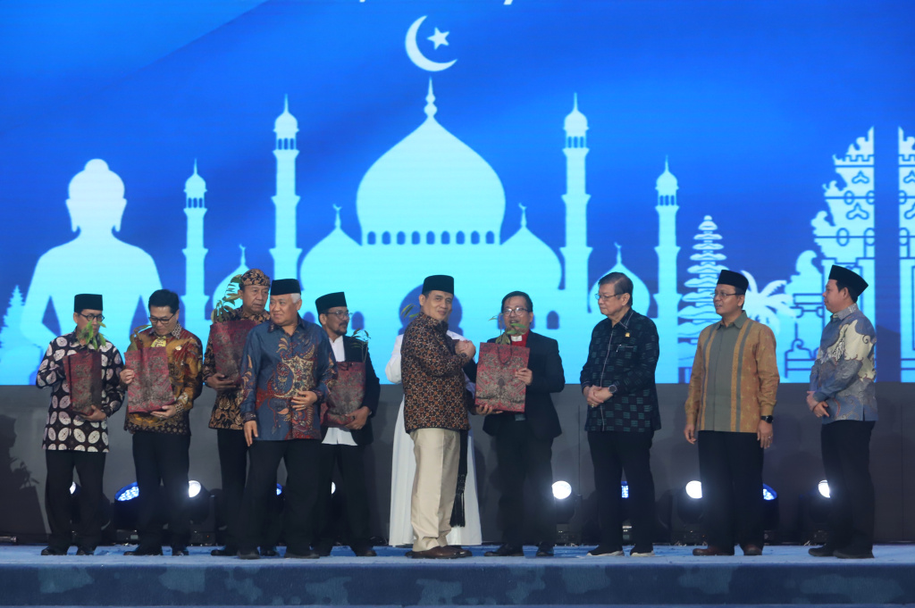 Ketua DPD RI Sultan Bachtiar Najamuddim menghadiri peringatan World Interfaith Harmony Week 2026 (Ashar/SinPo.id)