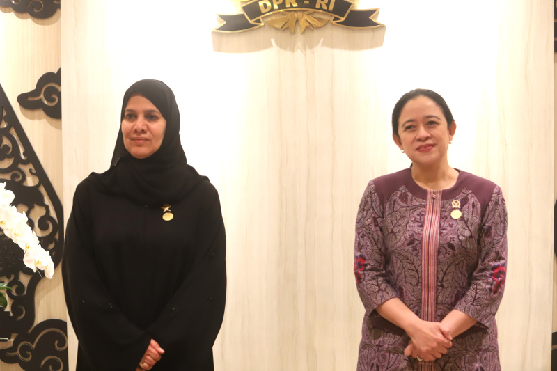 Ketua DPR Puan Maharani melakukan pertemuan bilateral dengan Wakil Ketua Parlemen Qatar Hamda Binti Hassan di sela-sela Konferensi ke-19 PUIC membahas kerja sama Pertahanan dan Pemberdayaan Perempuan (Ashar/SinPo.id)