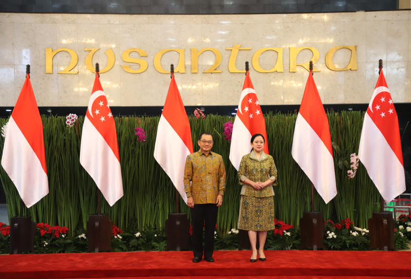 Ketua DPR RI Puan Maharani menerima kunjungan kehormatan Ketua Parlemen Singapura Seah Kian Peng di Gedung Parlemen (Ashar/SinPo.id)