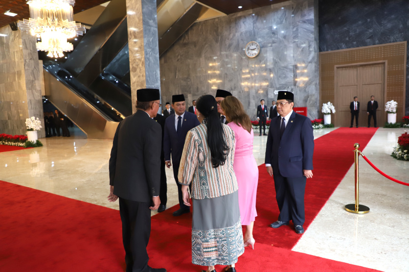 Ketua DPR RI Puan Maharani menerima kunjungan kenegaraan Presiden Republik Peru Dina Ercilia Boluarte Zegarra di Gedung Nusantara (Ashar/SinPo.id)