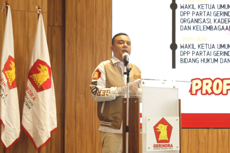 Ketua Harian DPP Gerindra Prof Sufmi Dasco menghadiri acara Rakorcab DPC Gerindra Tanggerang Selatan (Ashar/SinPo.id)