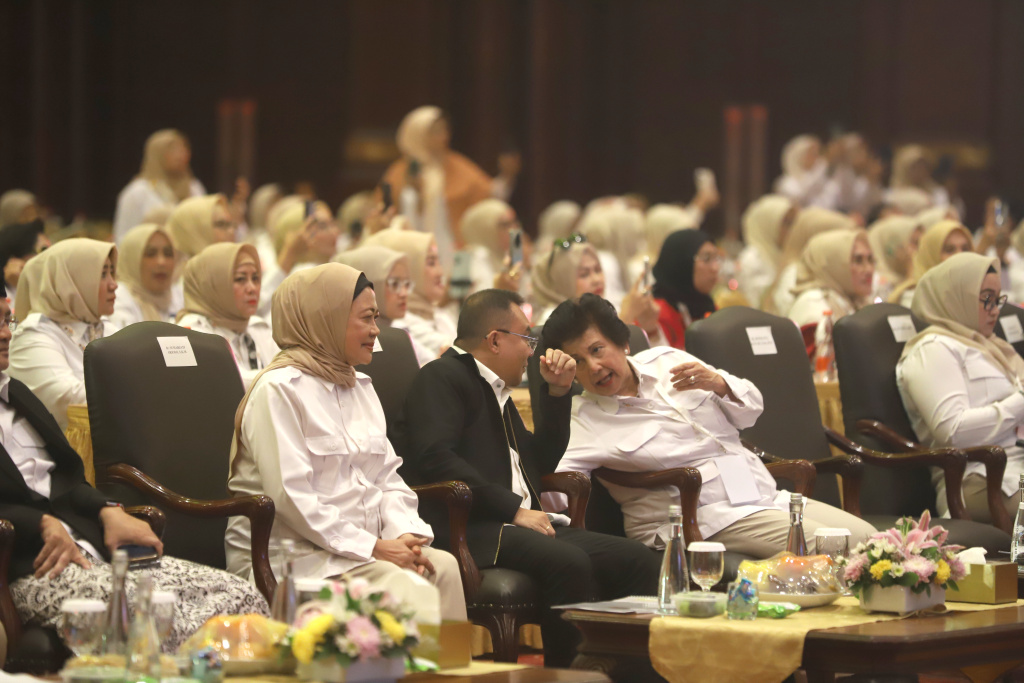 Wakil Ketua DPR RI sekaligus juga Ketua Harian DPP Gerindra Prof Sufmi Dasco Ahmad resmi membuka munas PIRA (Ashar/SinPo.id)