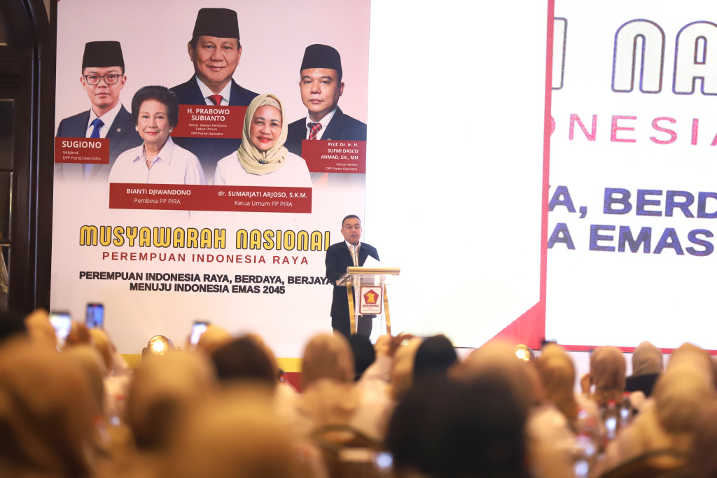 Wakil Ketua DPR RI sekaligus juga Ketua Harian DPP Gerindra Prof Sufmi Dasco Ahmad resmi membuka munas PIRA (Ashar/SinPo.id)