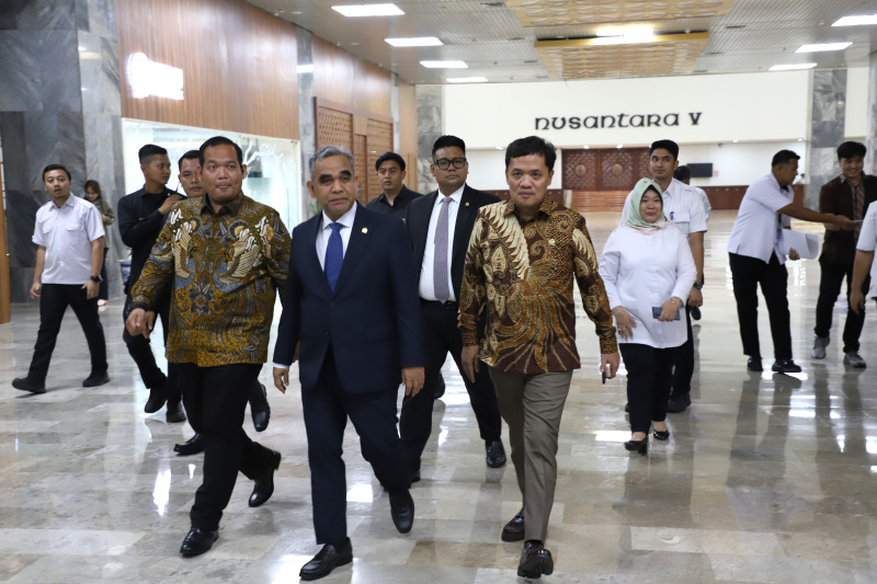 Sekjen MPR Siti Fauziah memberikan keterangan pers menyampaikan bahwa dalam Rapim tersebut membahas persiapan pelaksanaan pidato Presiden dalam sidang tahunan (Ashar/SinPo.id)