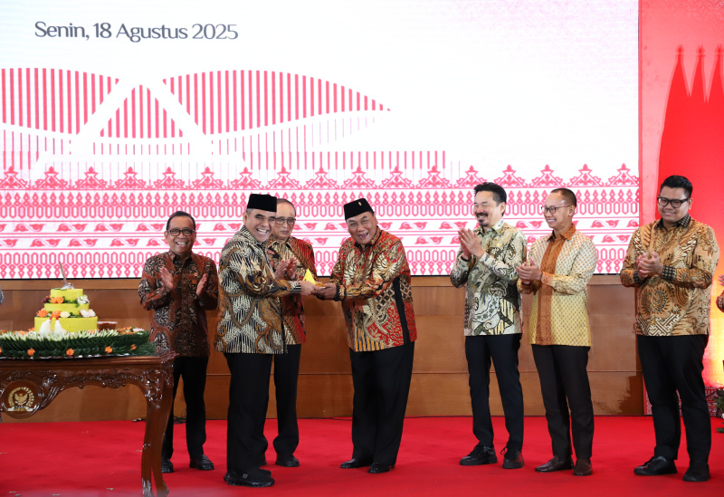 Ketua MPR RI Ahmad Muzani Hadiri Peringatan Hari Konstitusi (Ashar/SinPo.id)