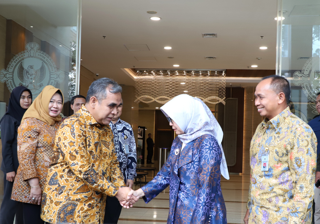 Ketua MPR RI Ahmad Muzani Sambangi BPK RI bersilaturahmi dan membahas isu strategis terkait pengelolaan keuangan negara (Ashar/SinPo.id)