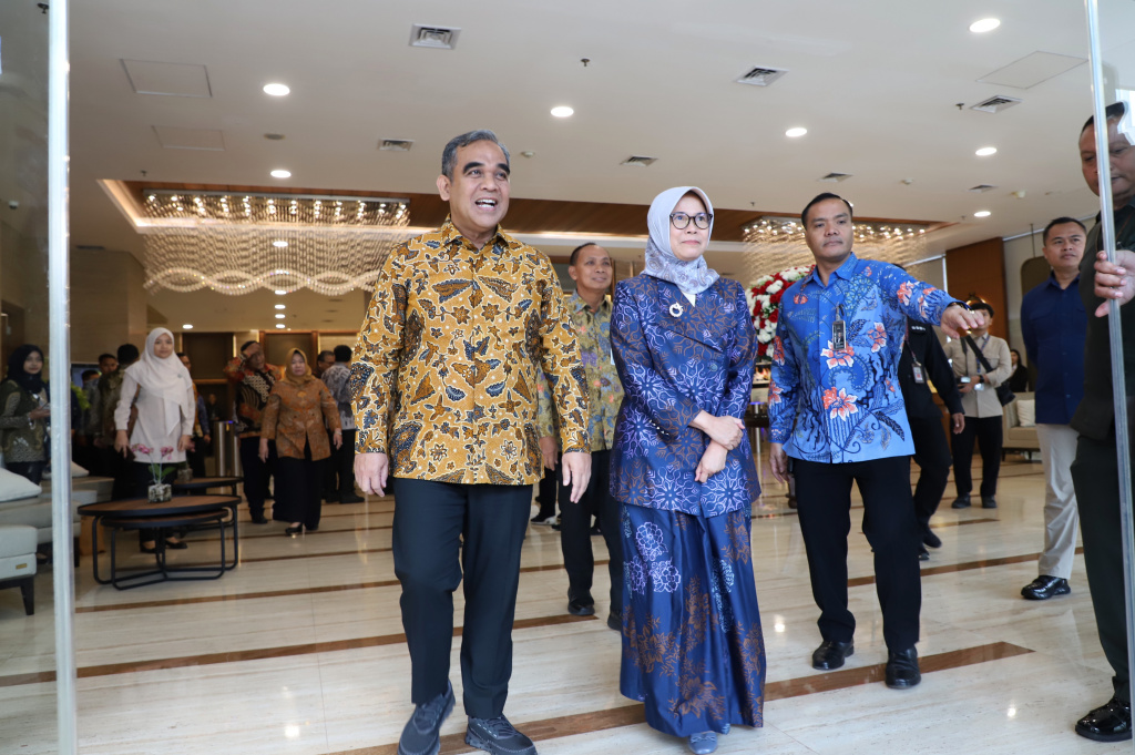 Ketua MPR RI Ahmad Muzani Sambangi BPK RI bersilaturahmi dan membahas isu strategis terkait pengelolaan keuangan negara (Ashar/SinPo.id)