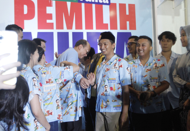 Ketua TKN Prabowo-Gibran Rosan Roeslani resmikan TKN Fanta Pemilih muda Prabowo-Gibran (Ashar/SinPo.id)
