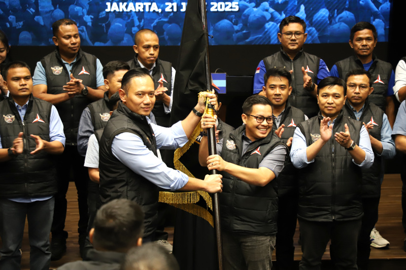 Ketua Umum Partai Demokrat AHY menghadiri diskusi demokrasi politik global dan pengukuhan Alumni Akademi Demokrat di gedung DPP Demokrat (Ashar/SinPo.id)