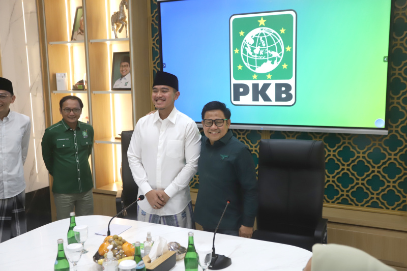 Ketua Umum PSI Kaesang Pangarep bertemu Ketum PKB Cak Imin untuk silahturahmi dan membahas pilkada serentak (Ashar/SinPo.id)