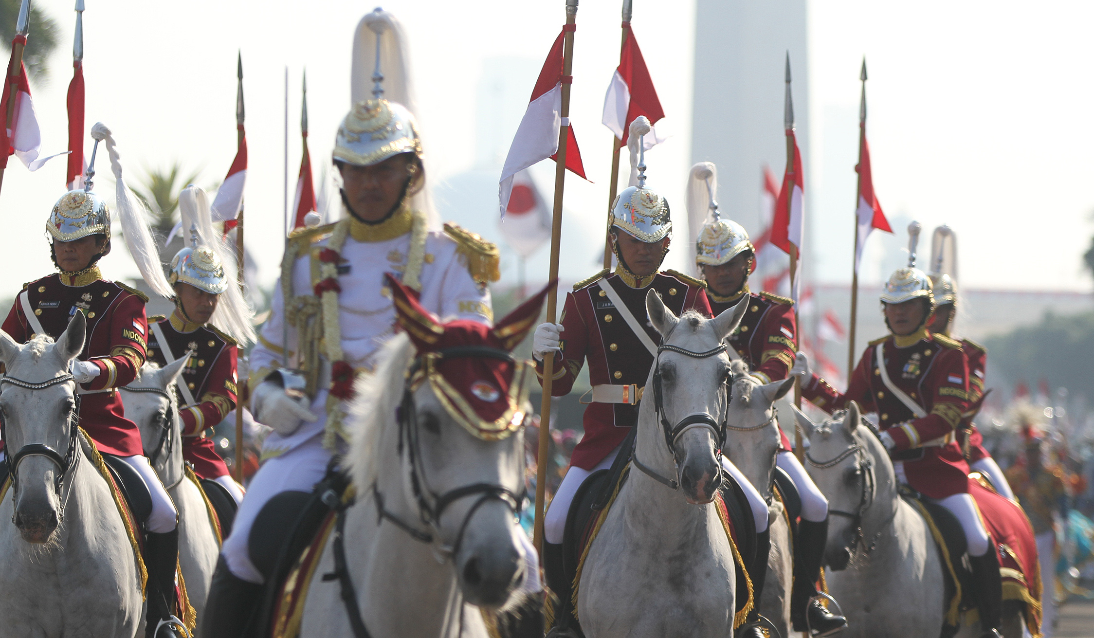 Kirab Bendera Pusaka. (Agus Priatna/SinPo.id)