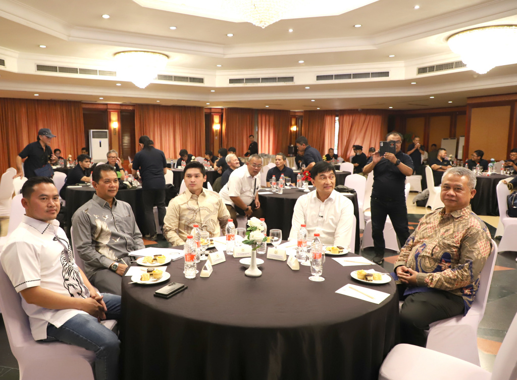 Koordinatoriat Wartawan Parlemen dan DPR bersinergi dengan Wakil Gubernur Banten Achmad Dimyati Natakusumah mengawal Demokrasi (Ashar/SinPo.id)