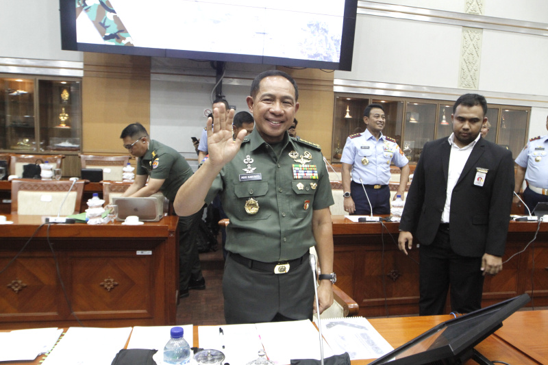 Komisi I DPR gelar Fit and Proper Test Calon Panglima TNI Agus Subiyanto (Ashar/SinPo.id)