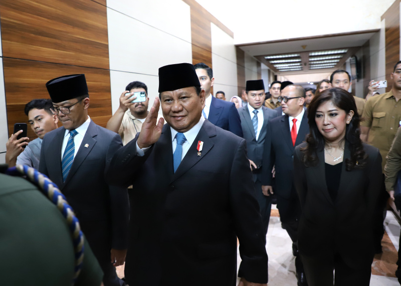 Komisi I DPR gelar Raker terakhir dengan Menhan dan juga Presiden Terpilih Prabowo Subianto membahas kerja sama bidang pertahanan (Ashar/SinPo.id)