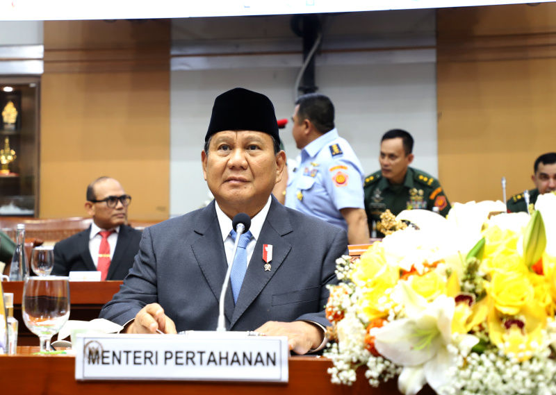 Komisi I DPR gelar Raker terakhir dengan Menhan dan juga Presiden Terpilih Prabowo Subianto membahas kerja sama bidang pertahanan (Ashar/SinPo.id)