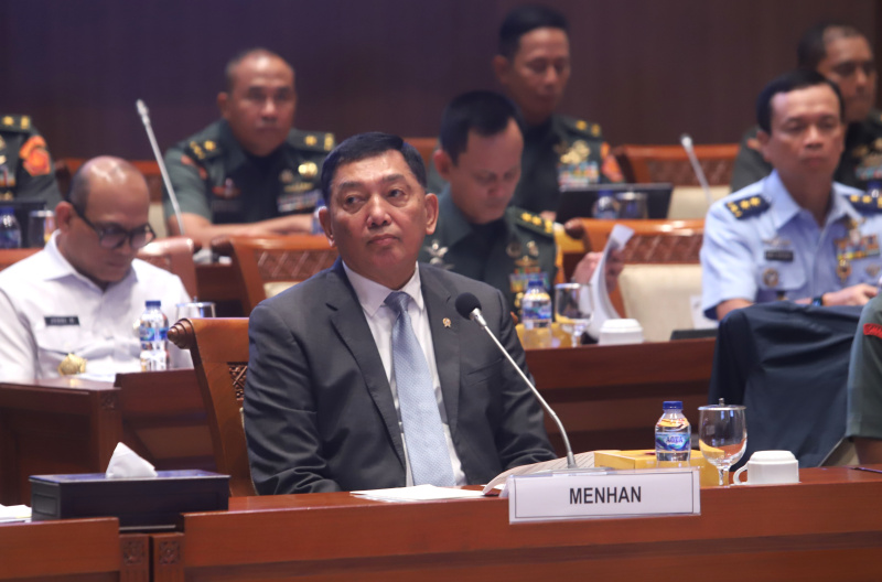 Komisi I DPR gelar raker dengan Menhan dan Panglima TNI membahas isu-isu strategis pertahanan (Ashar/SinPo.id)