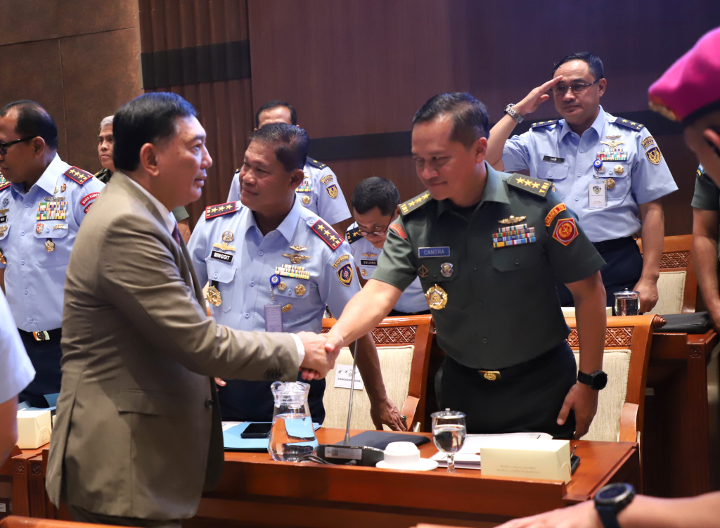 Komisi I DPR menggelar Raker tertutup dengan Menhan Sjafrie Sjamsoeddin membahas stabilitas Papua dan Pembentukan KODAM Baru (Ashar/Sinpo.id)