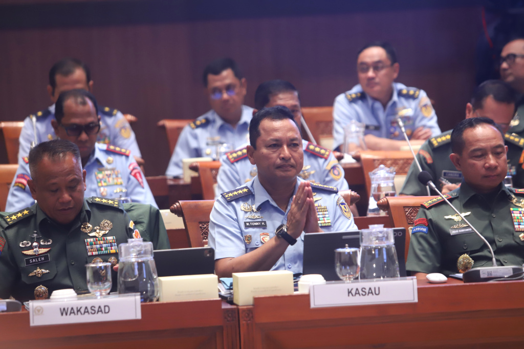 Komisi I DPR menggelar Raker tertutup dengan Menhan Sjafrie Sjamsoeddin membahas stabilitas Papua dan Pembentukan KODAM Baru (Ashar/Sinpo.id)