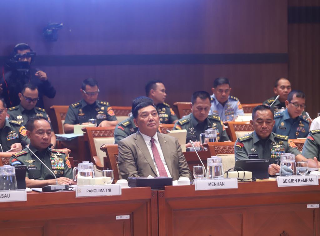 Komisi I DPR menggelar Raker tertutup dengan Menhan Sjafrie Sjamsoeddin membahas stabilitas Papua dan Pembentukan KODAM Baru (Ashar/Sinpo.id)