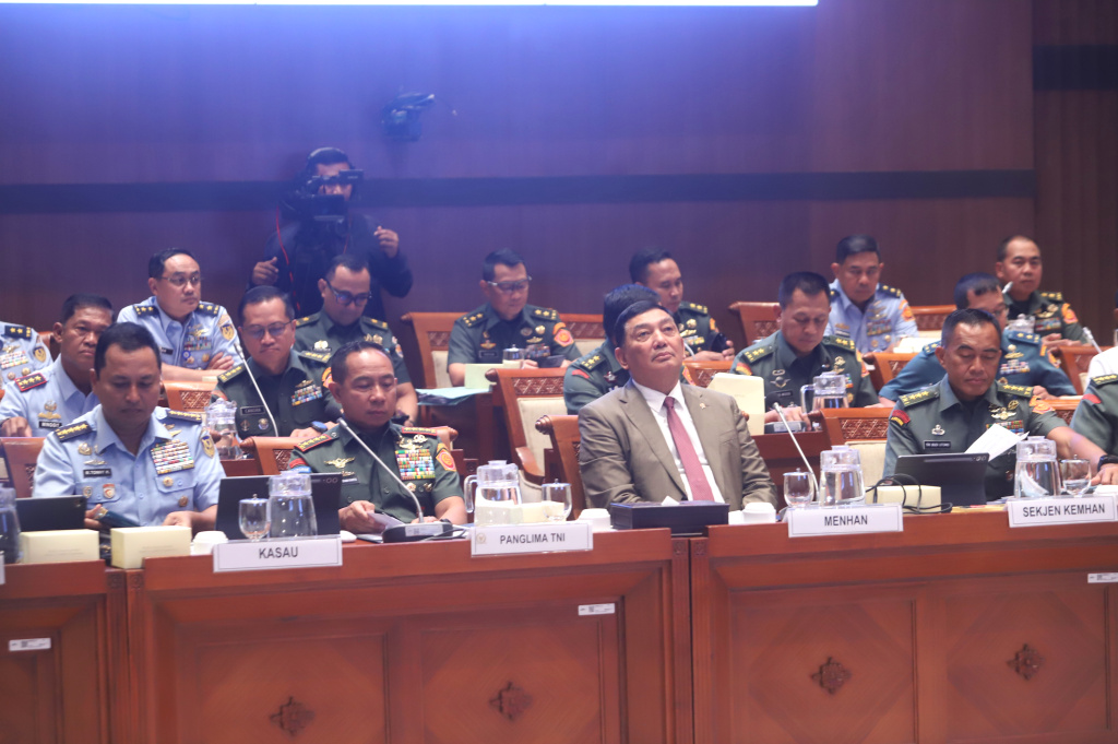 Komisi I DPR menggelar Raker tertutup dengan Menhan Sjafrie Sjamsoeddin membahas stabilitas Papua dan Pembentukan KODAM Baru (Ashar/Sinpo.id)