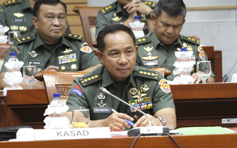 Komisi I DPR gelar Raker dengan Panglima TNI, KASAD, KASAU dan KASAL membahas pengamanan jelang Pemilu 2024 (Ashar/SinPo.id)